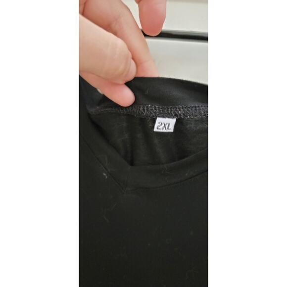 Women's Plain Black Basic Tee Size 2X - Picture 3 of 4